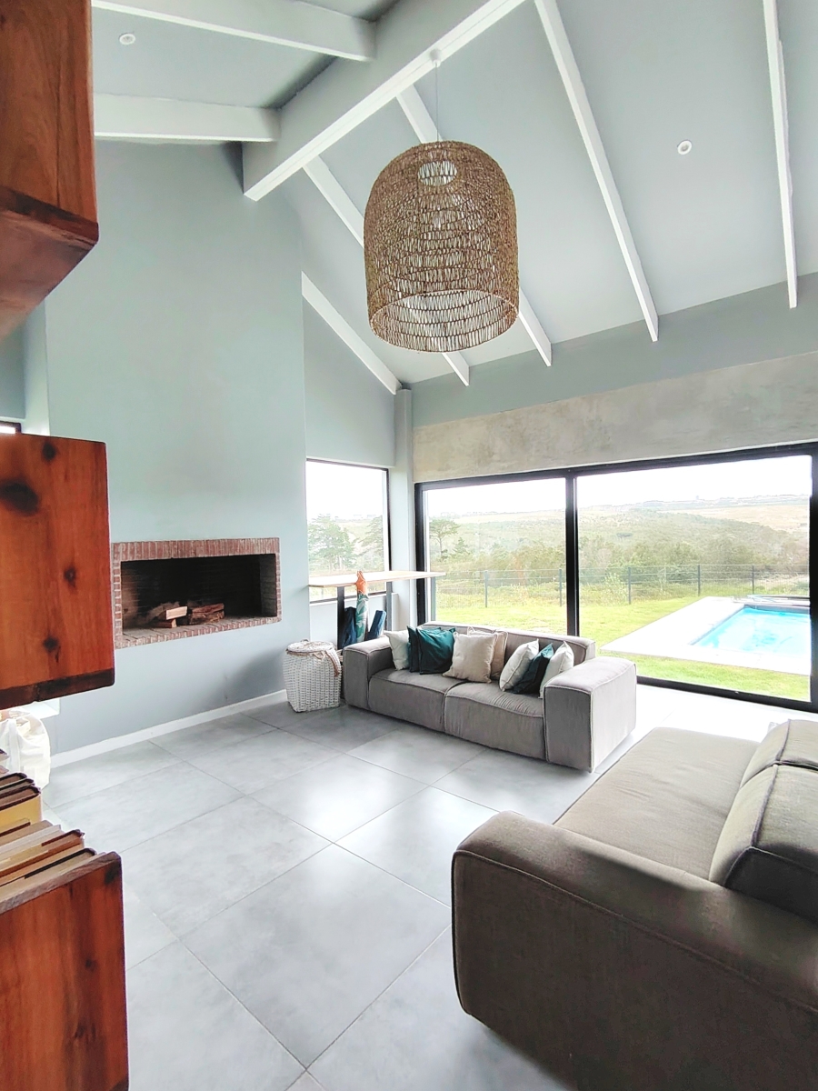 5 Bedroom Property for Sale in Brackenridge Western Cape